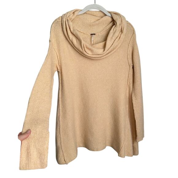 Free People Butter Yellow Wool Blend Cowl Neck Sweater Women's Small - Picture 4 of 7